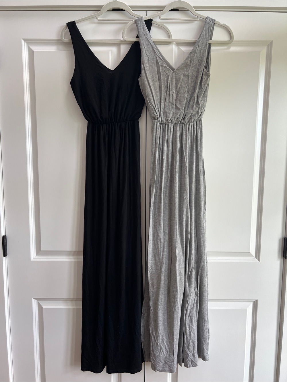 Lush V-Neck Sleeveless Maxi Dress - Black & Light Gray